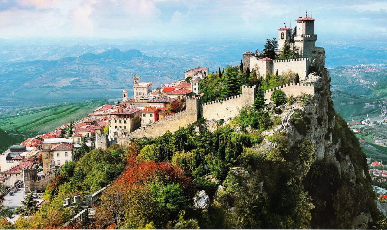 Hotel Divacamp San Marino Exteriér fotografie